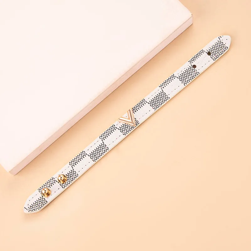 Classic Letter V Plaid Pattern Leather Bracelet Bangle