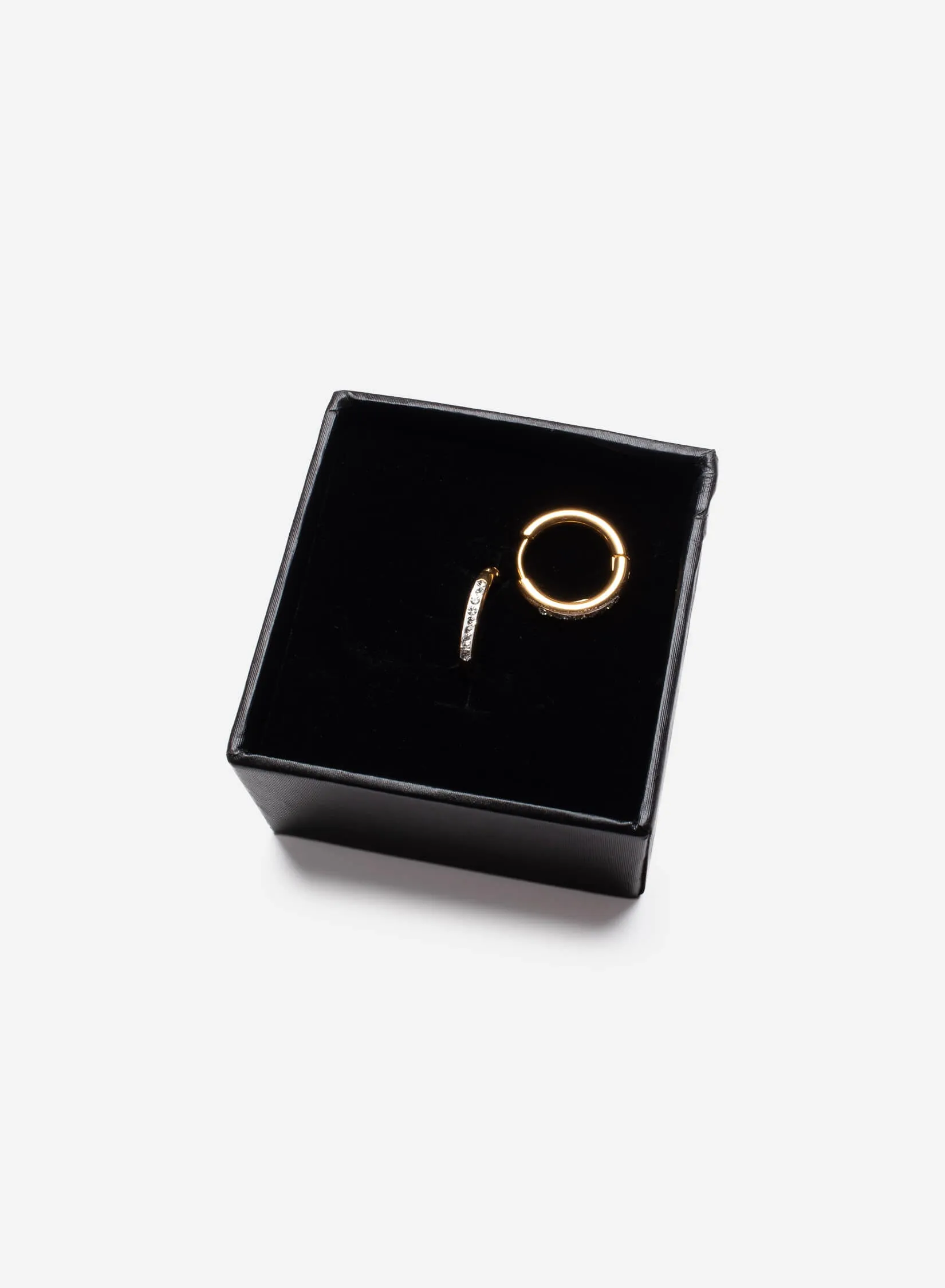 GD Simple Hoop Earrings