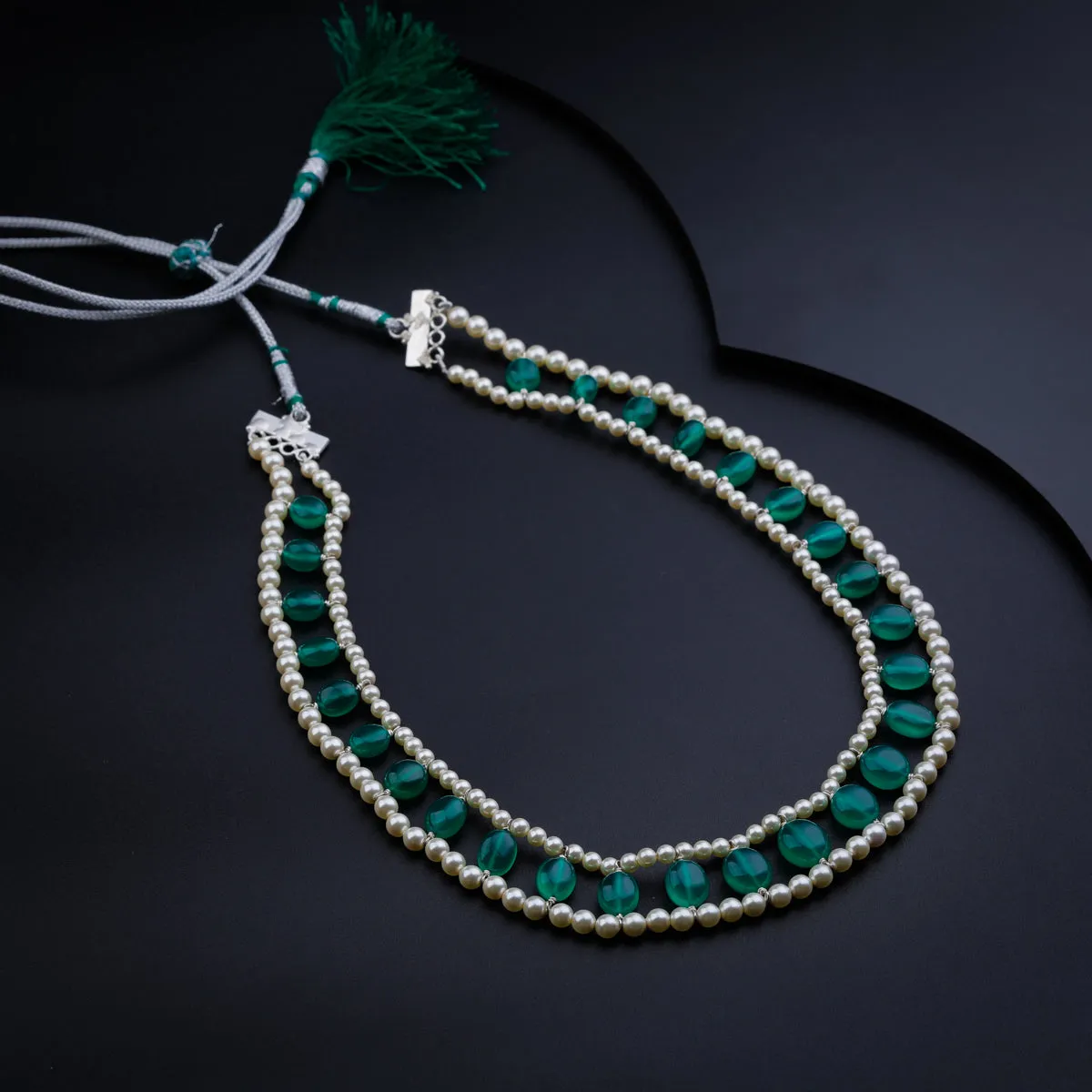 Green Onyx and Cream Pearl Choker