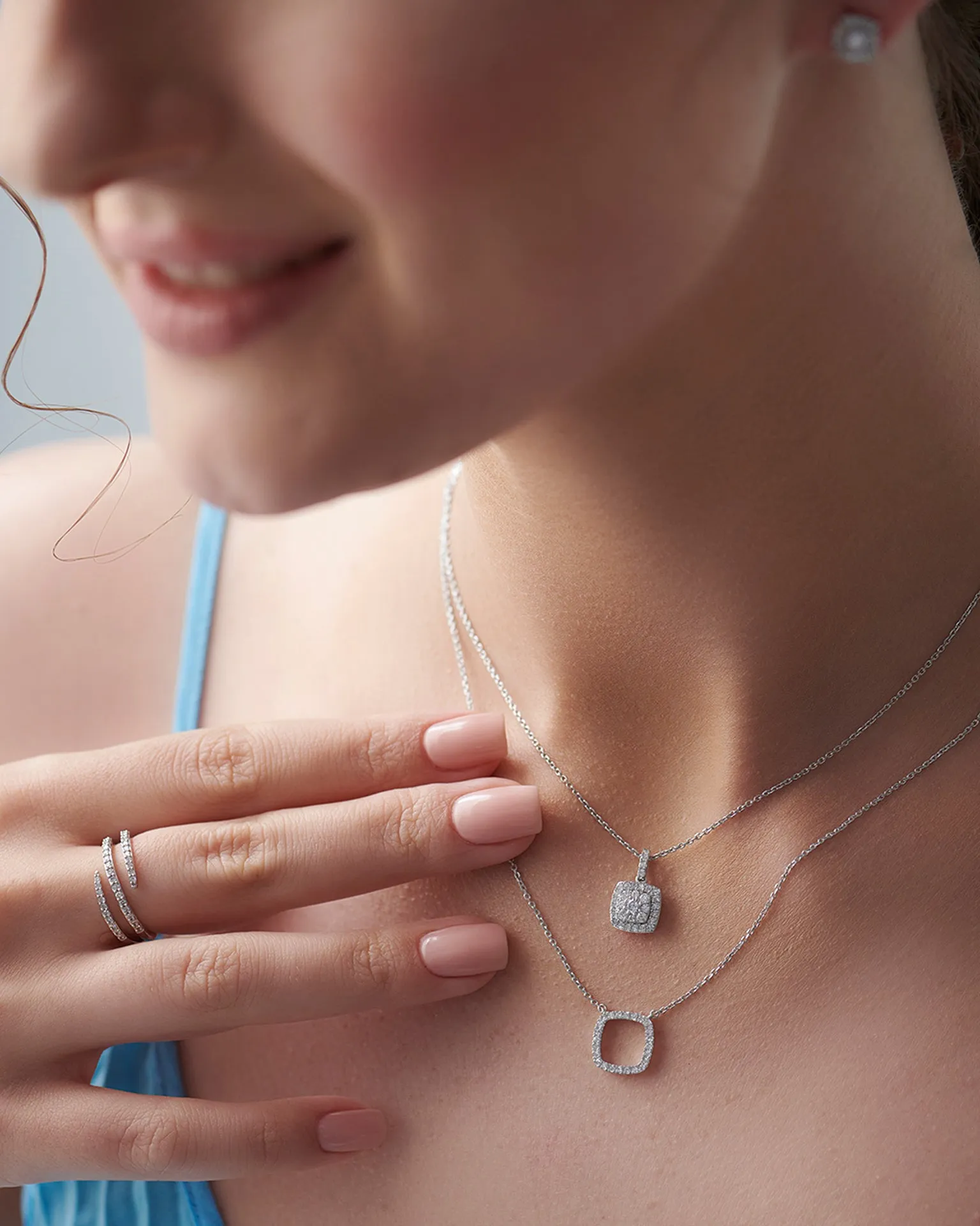 Hollow Cushion Diamond Necklace
