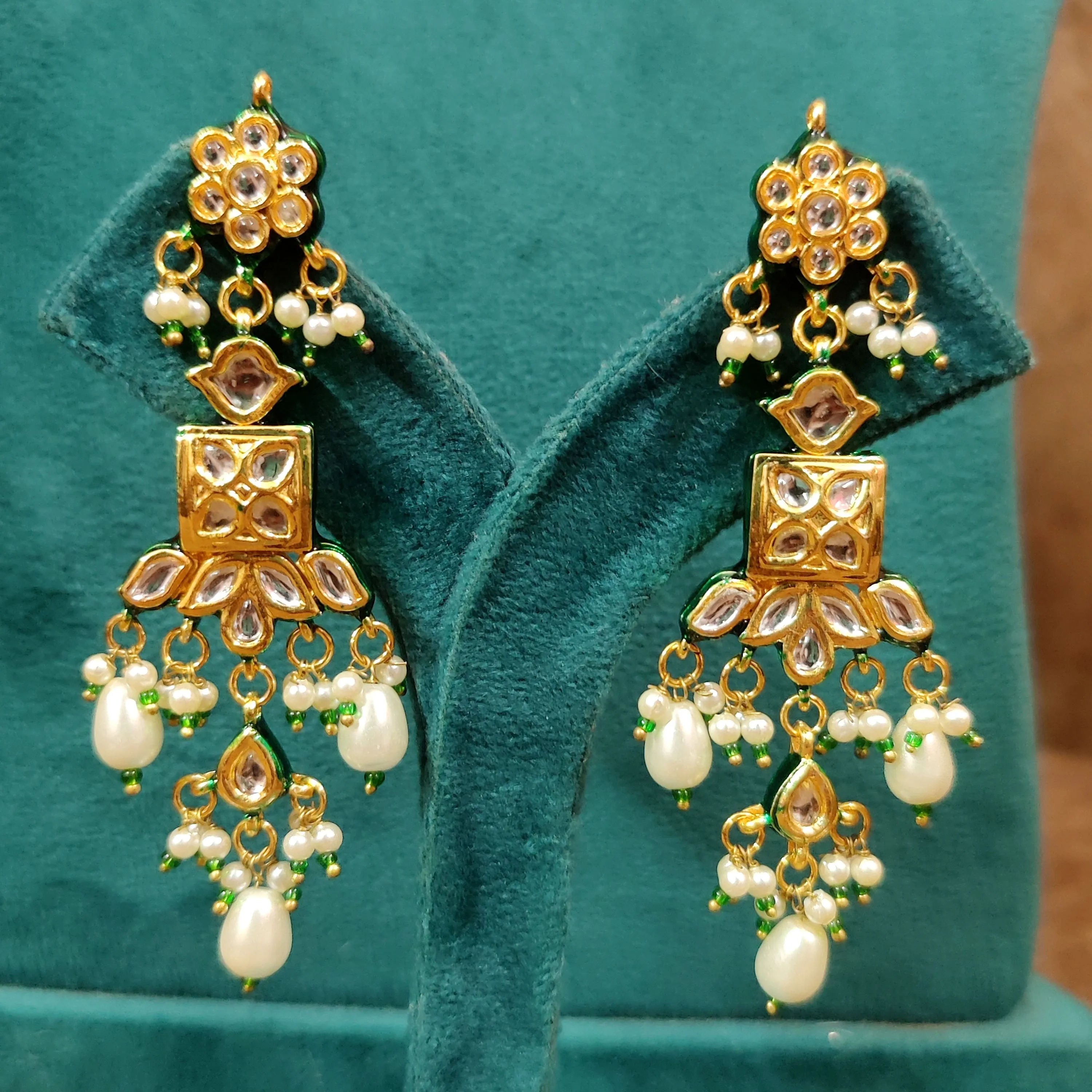 KUNDAN POLKI & PEARL WEDDING CHOKER NECKLACE SET