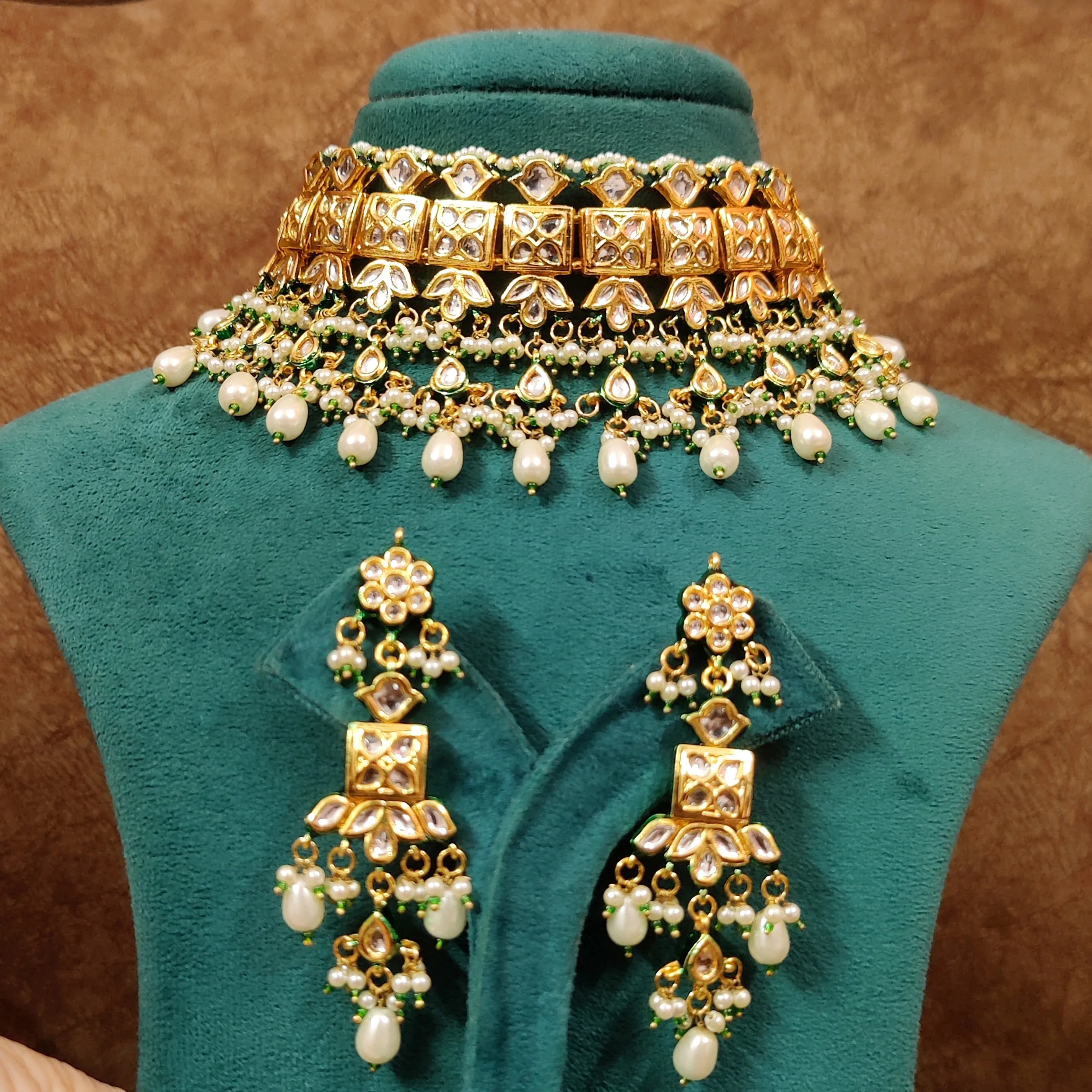 KUNDAN POLKI & PEARL WEDDING CHOKER NECKLACE SET