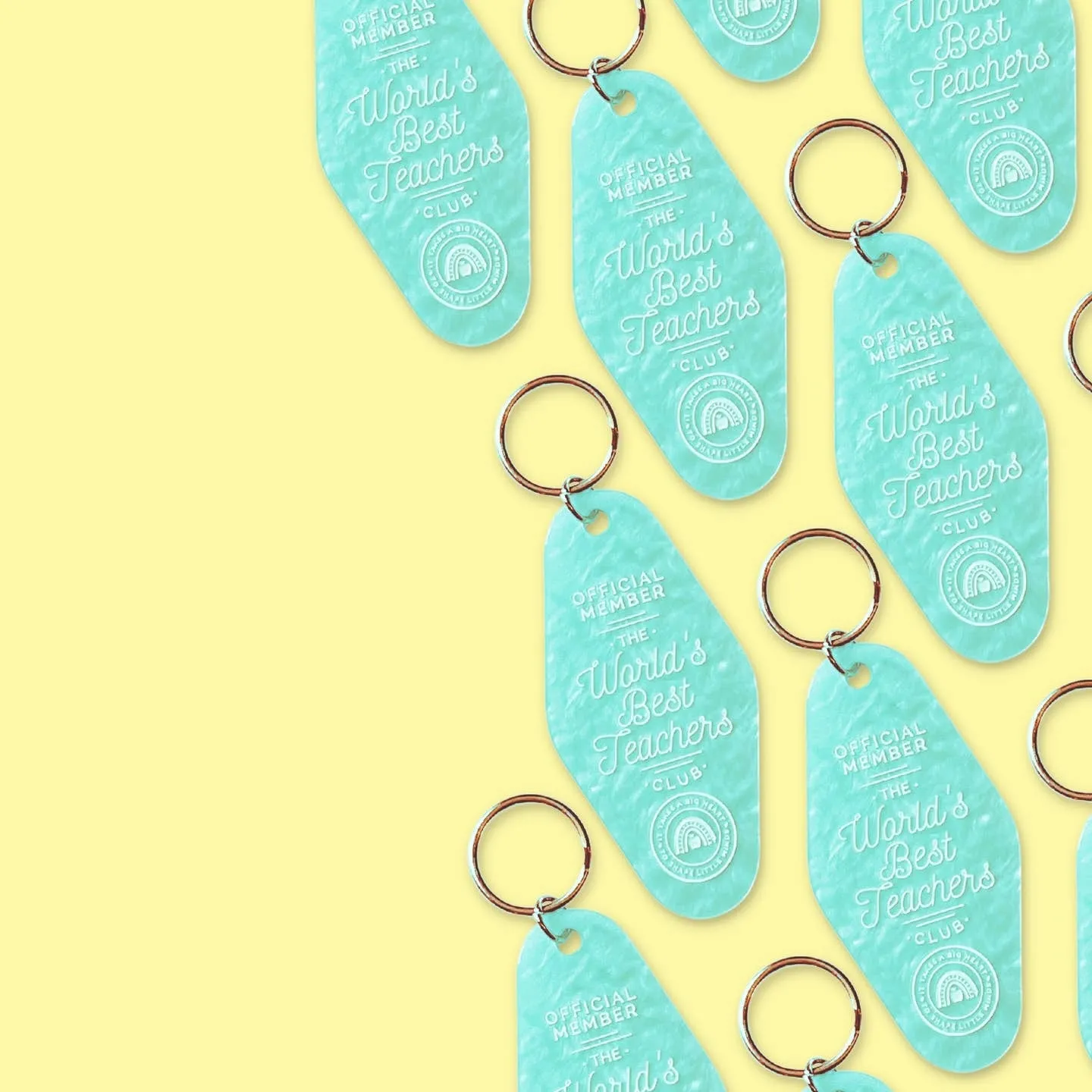 Playful Pineapple | Keychain
