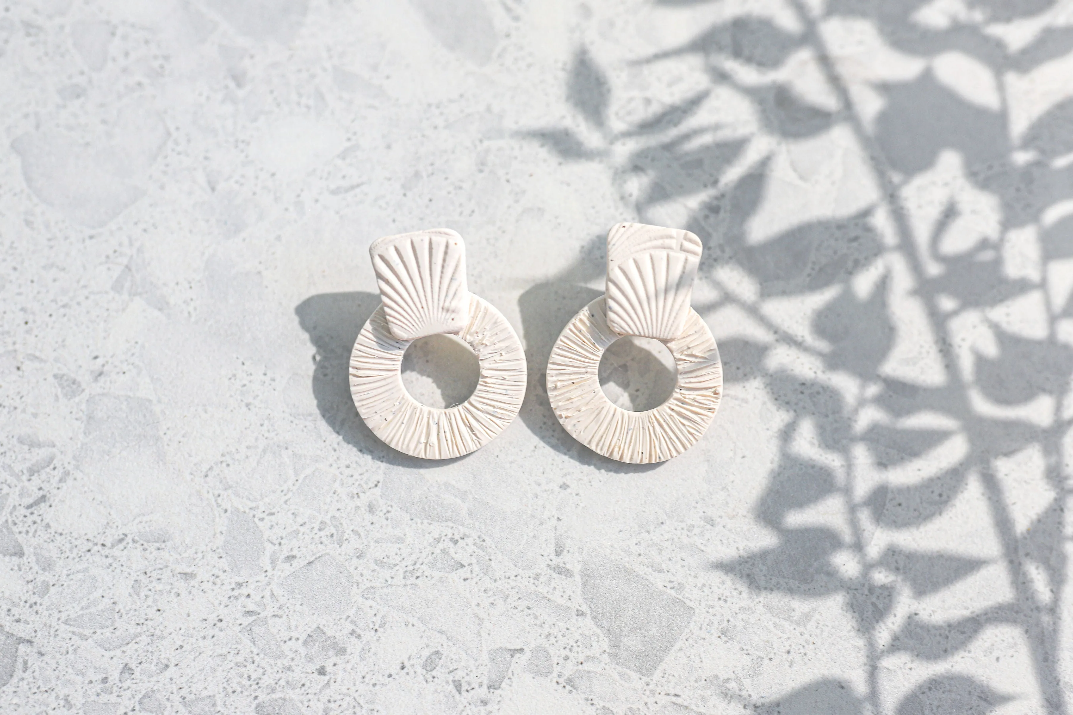 Simple Cream Dreams