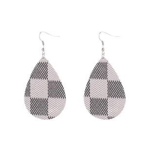 Simple drop-shaped earrings