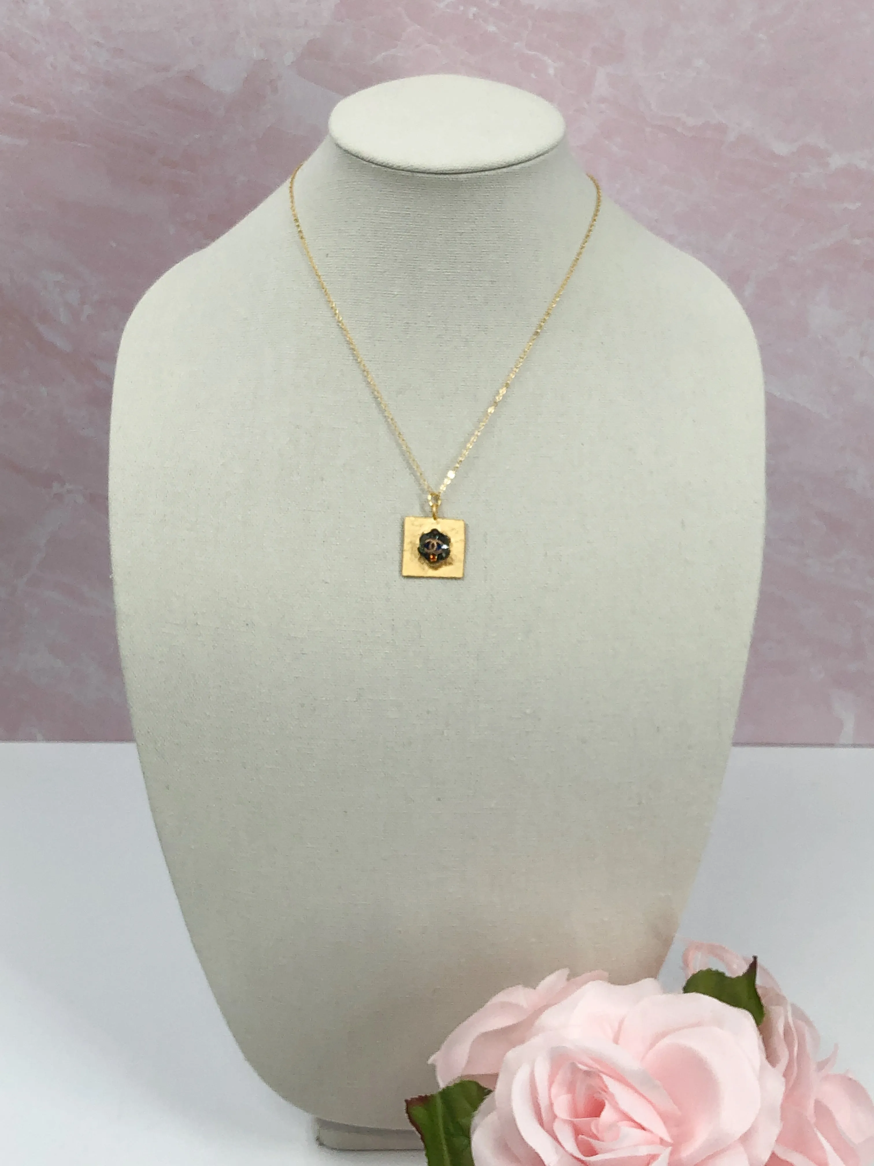 SKYLA SQUARE PENDANT WITH IRIDESCENT VINTAGE DESIGNER BUTTON - MODERN VINTAGE CREATIONS