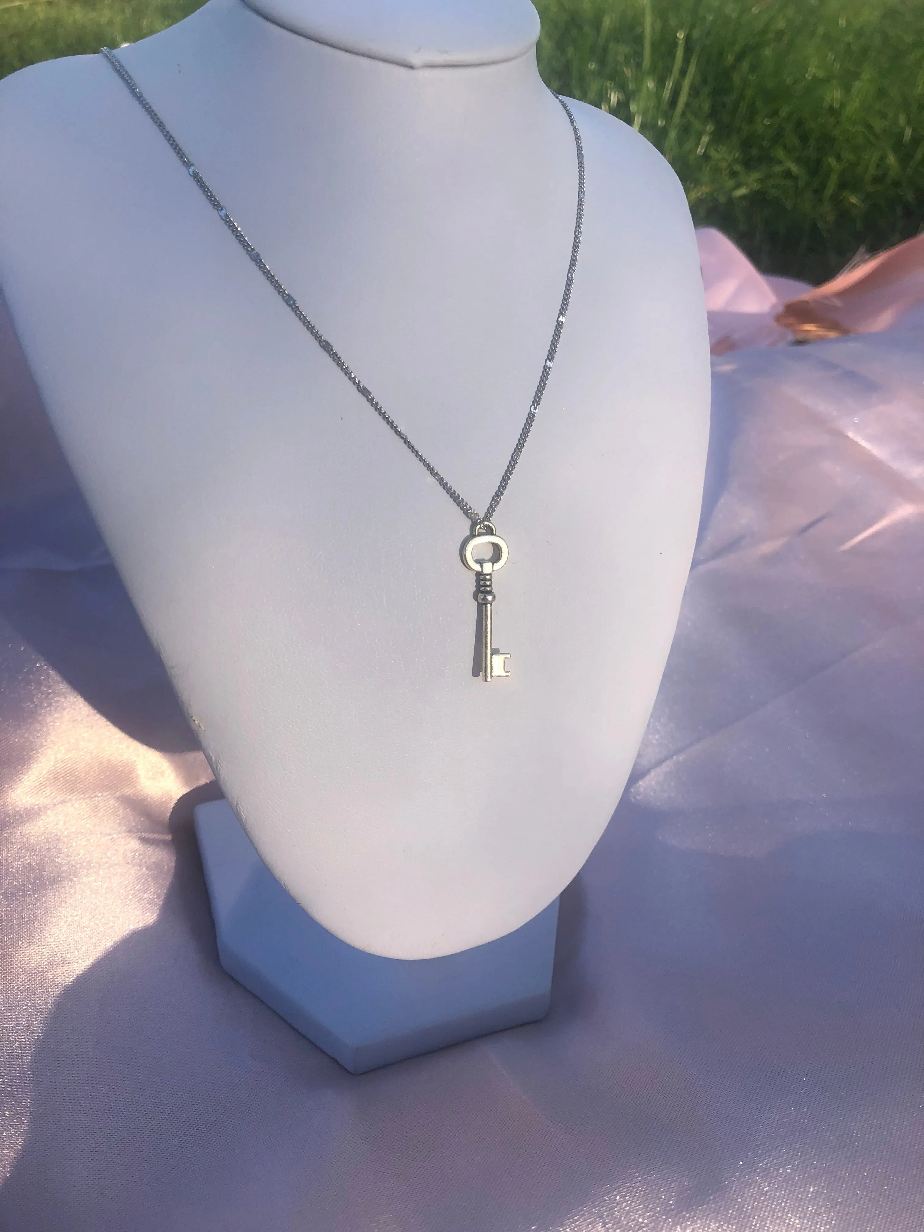 The key pendant necklace