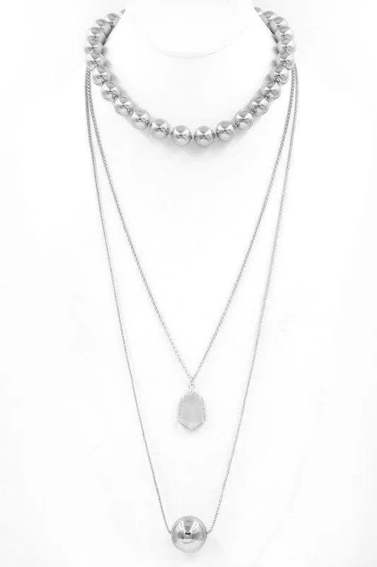 Three Layer Necklace With Detail Teardrop