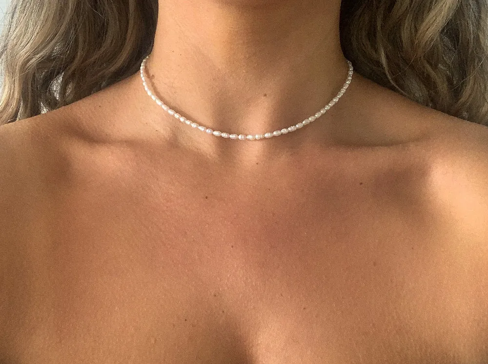 Zöitza -Petite Pearly Necklace